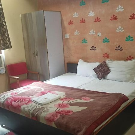 Hotel Shyam Utsav Mirzapur ภายนอก รูปภาพ