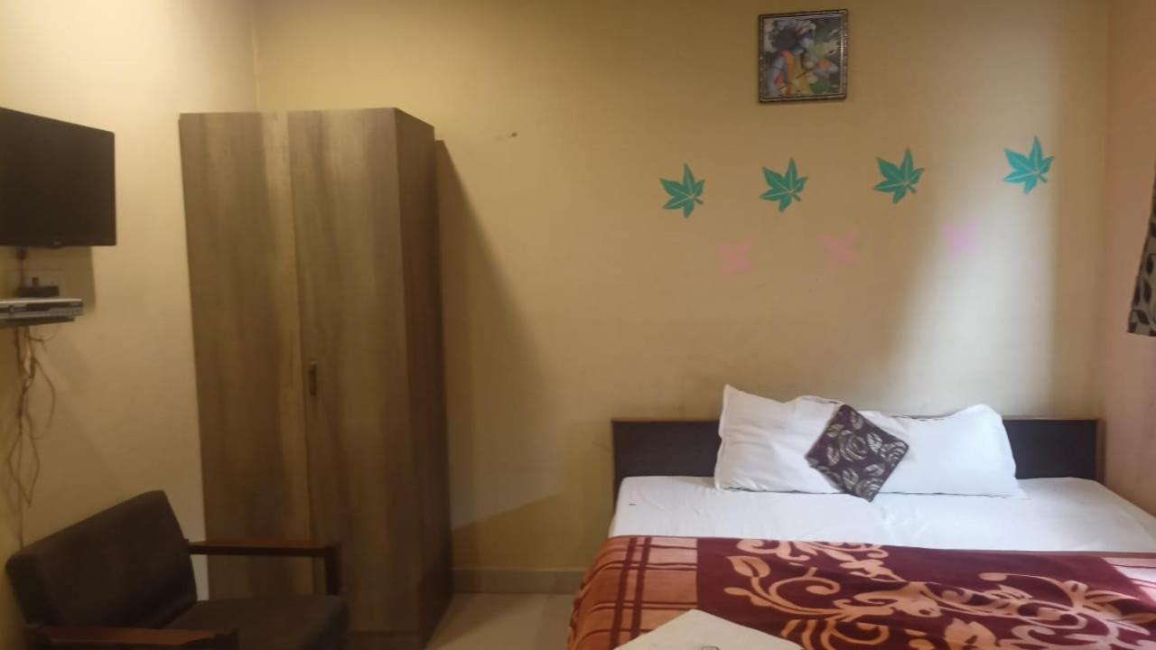 Hotel Shyam Utsav Mirzapur ภายนอก รูปภาพ